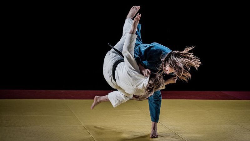 Есмигүл есе жібермеді