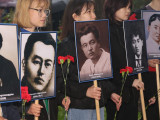 Алматылықтар саяси қуғын-сүргін құрбандарын еске алды