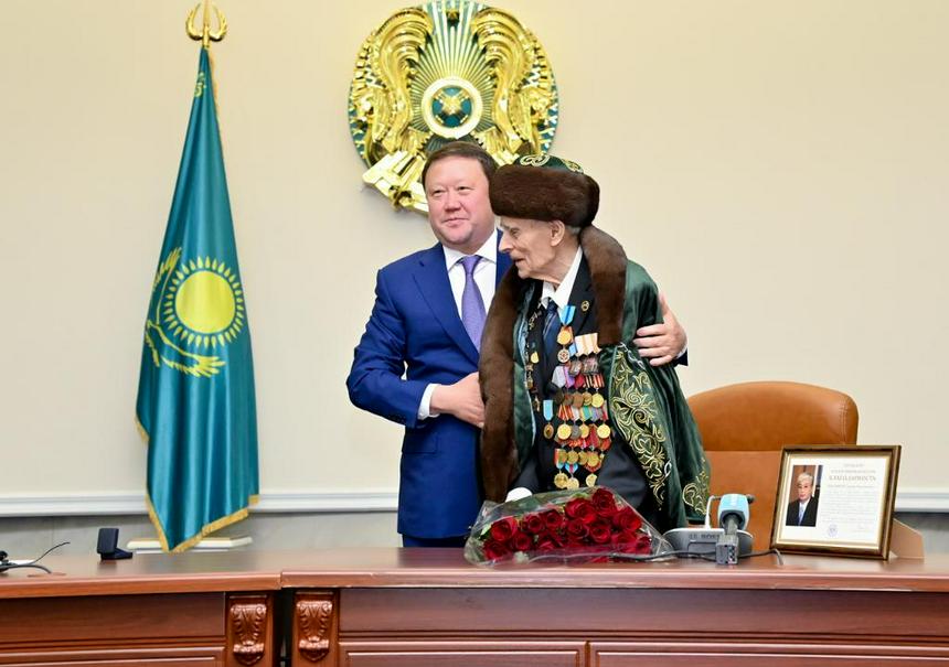 п