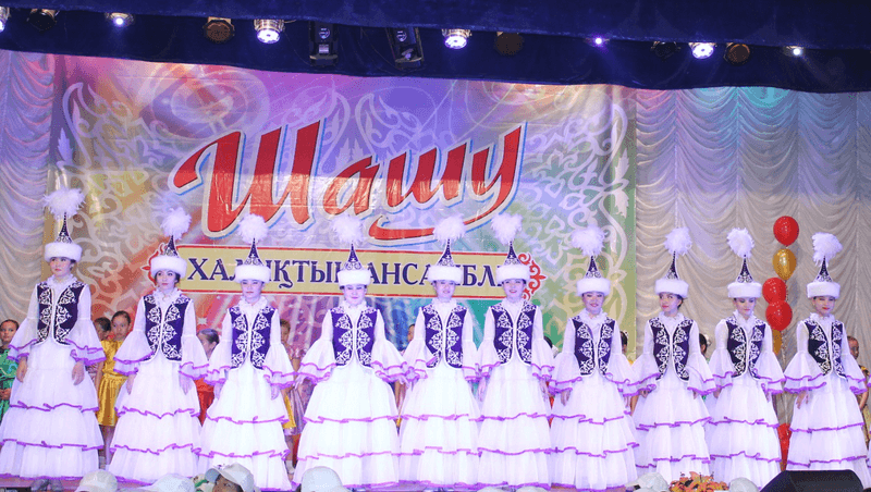 Жетесовтер әулетінің жеке концерті