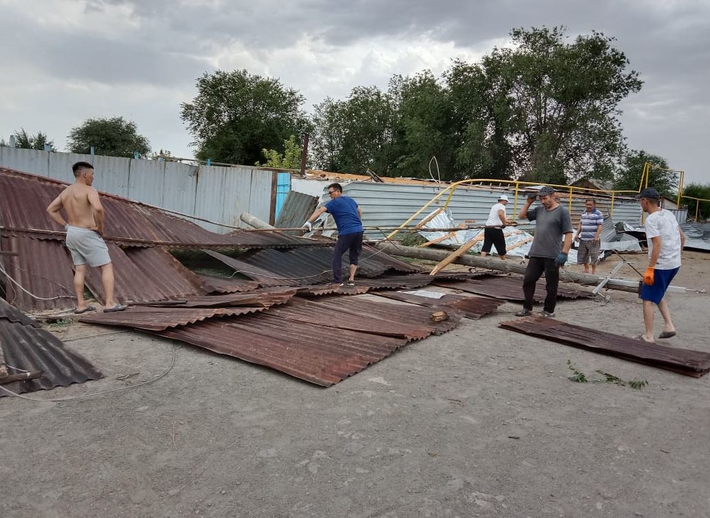 Ауылдағы дауыл