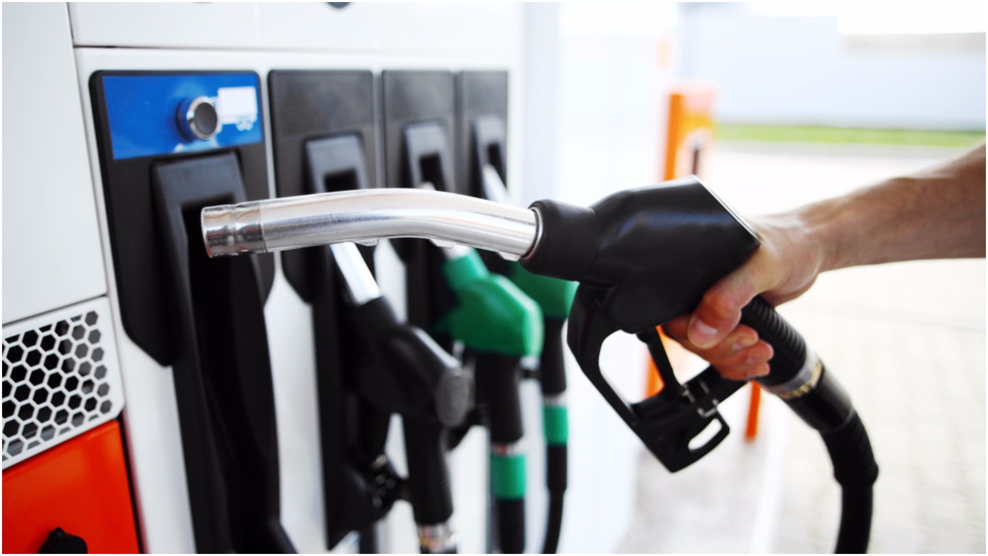 Бензин қоры таусылды