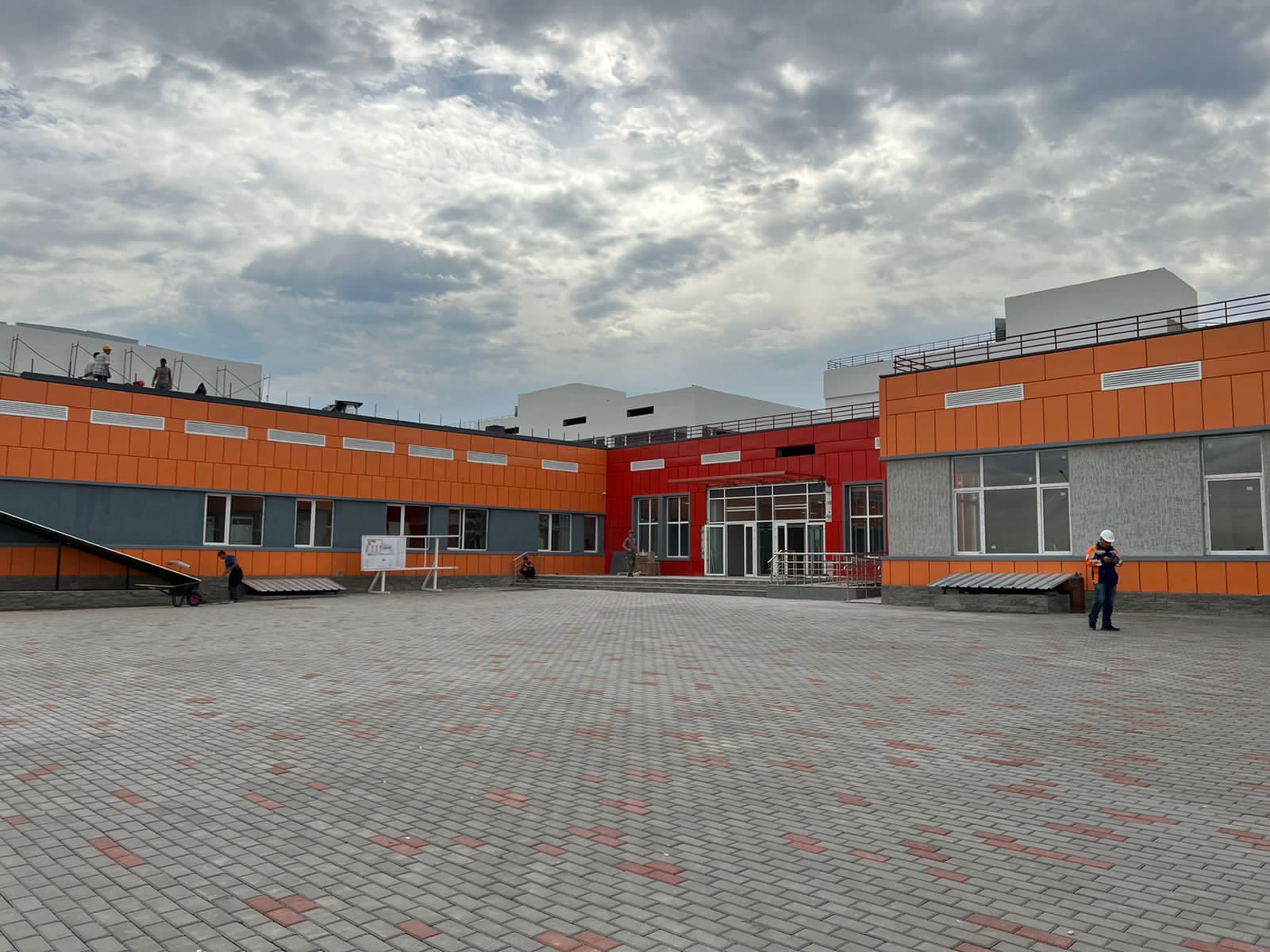 М