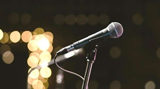 Симфониямен сырласу