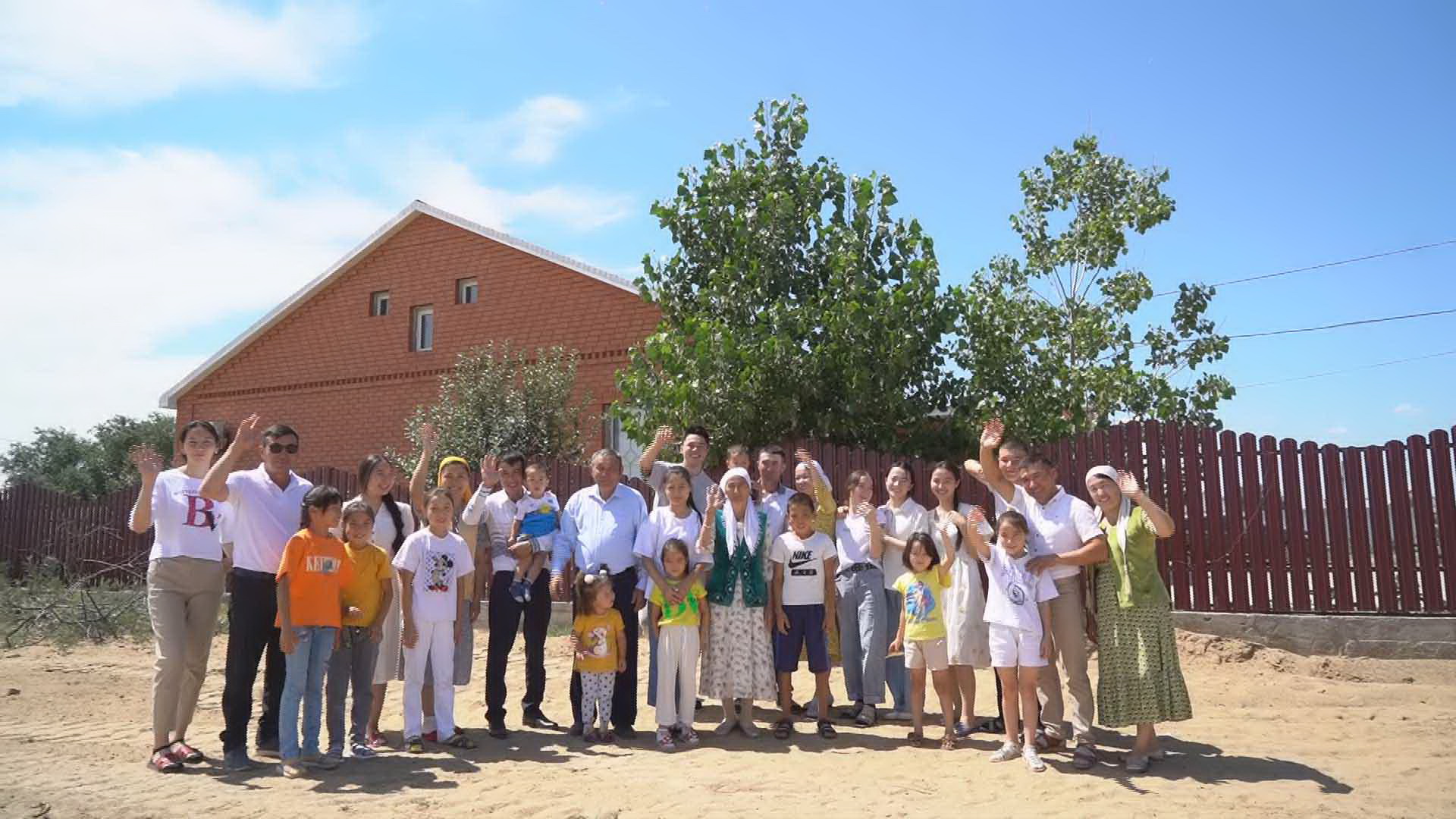 Адал еңбекпен есейген