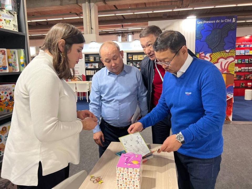 Қазақ шығармаларын аудару қолға алынады