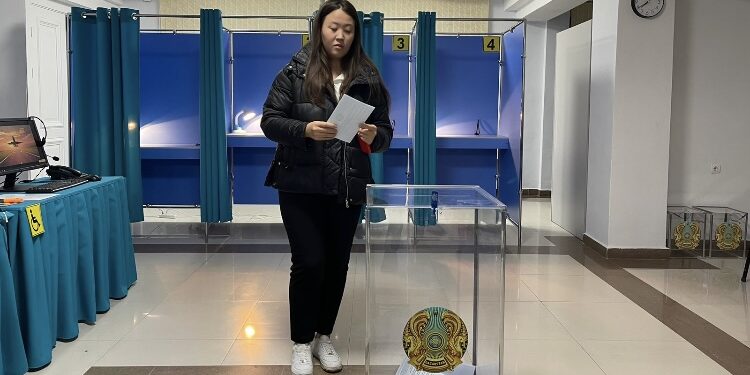 Алматы облысында 606 сайлау учаскесі жұмыс істеп тұр