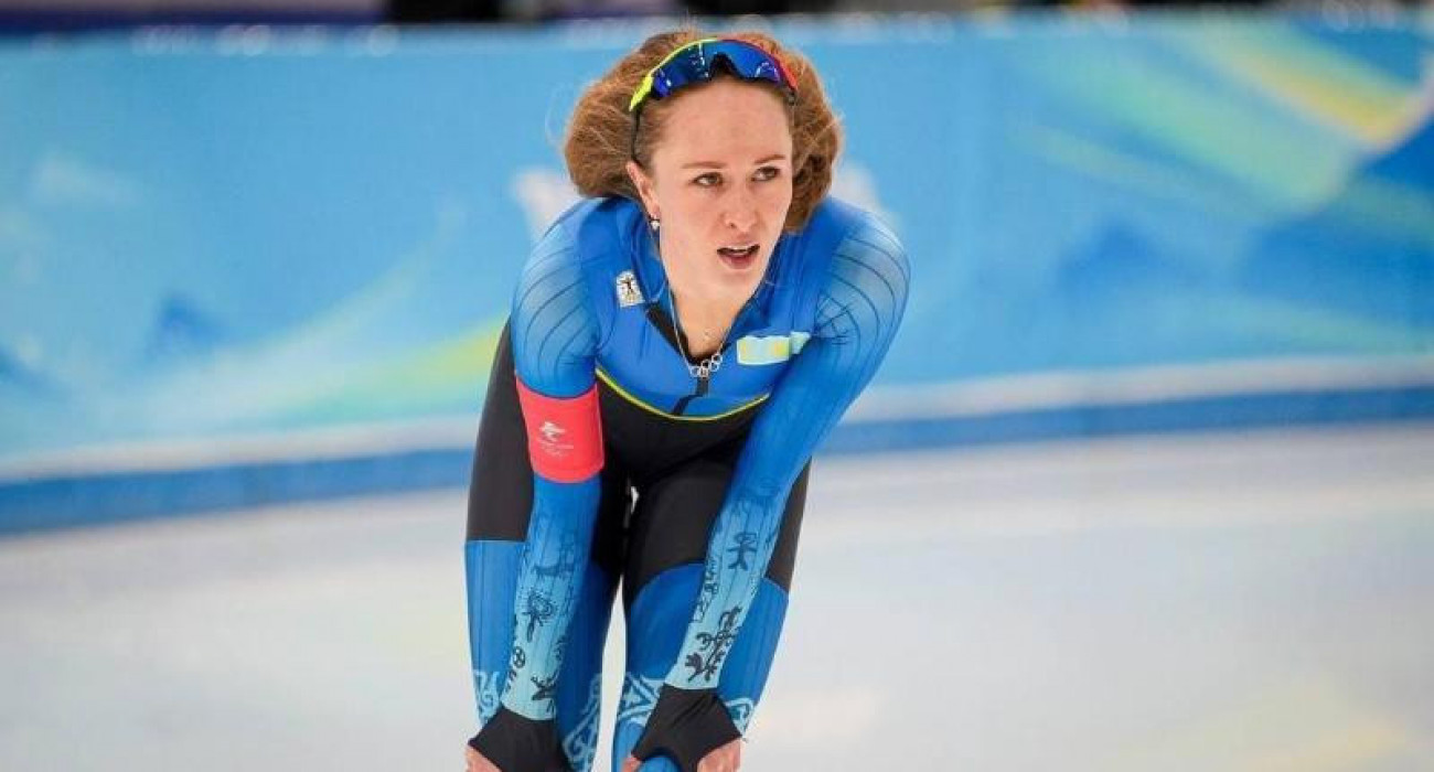 Үлкен сиськидегі кончилдің ең жаңа жинақтары Үлкен сиськидегі кончилдің ең жаңа жинақтары