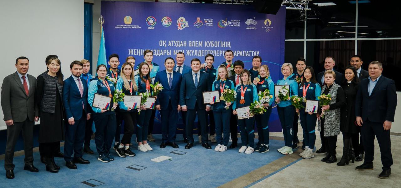 Асхат Оралов мергендерді марапаттады