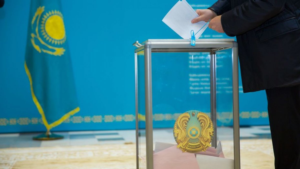 Білімді де білікті  азаматтар қажет