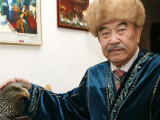 «Қиянат пен әділетсіз өмірдің қоқсығы өткен жылдың ұрма селімен ағып кетсін!». Шерхан Мұртазаның тілегі