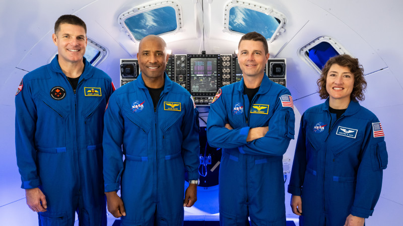 NASA Айға ұшатын төрт ғарышкерді таныстырды