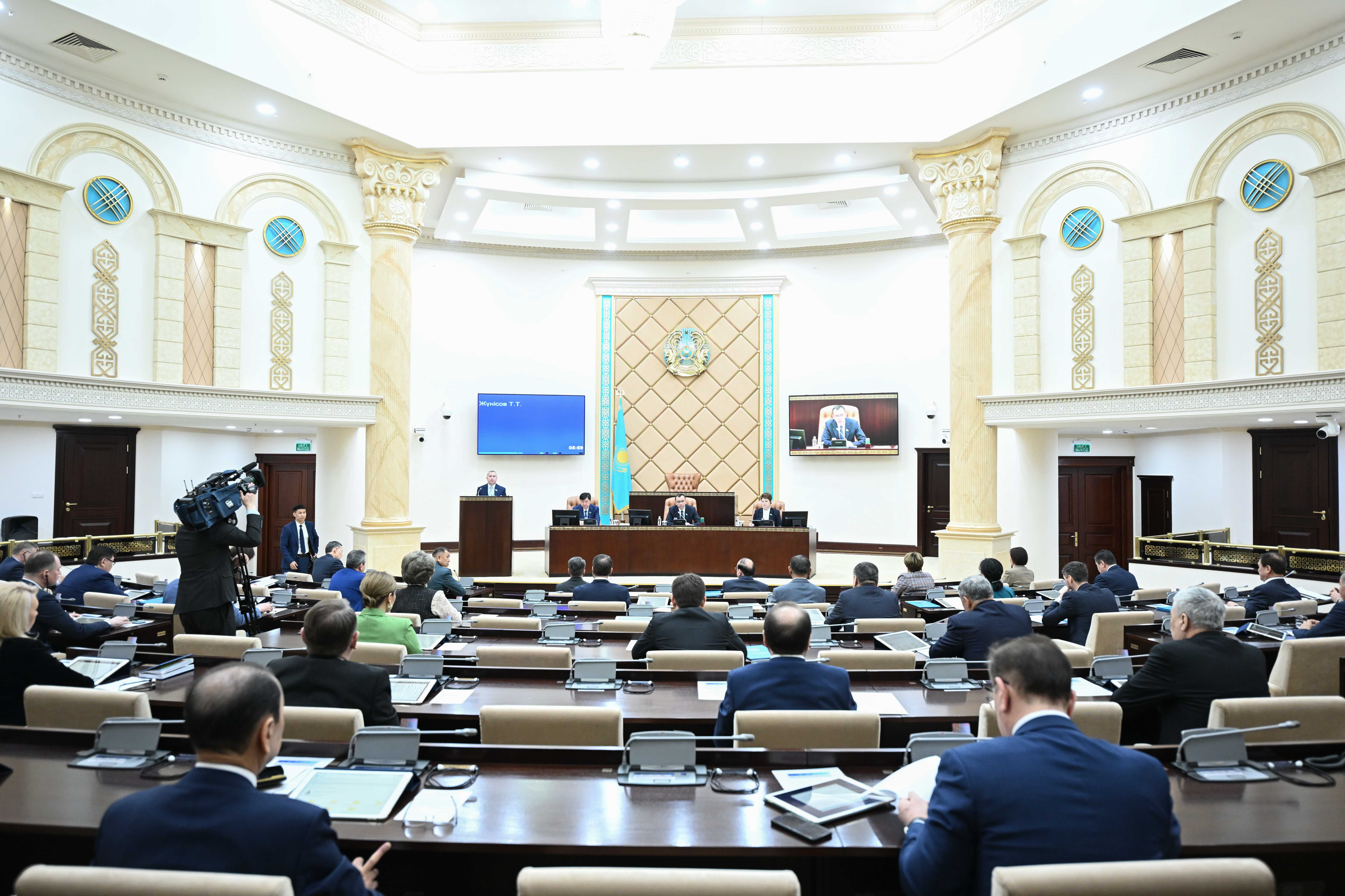 Парламент ашық болуға тиіс