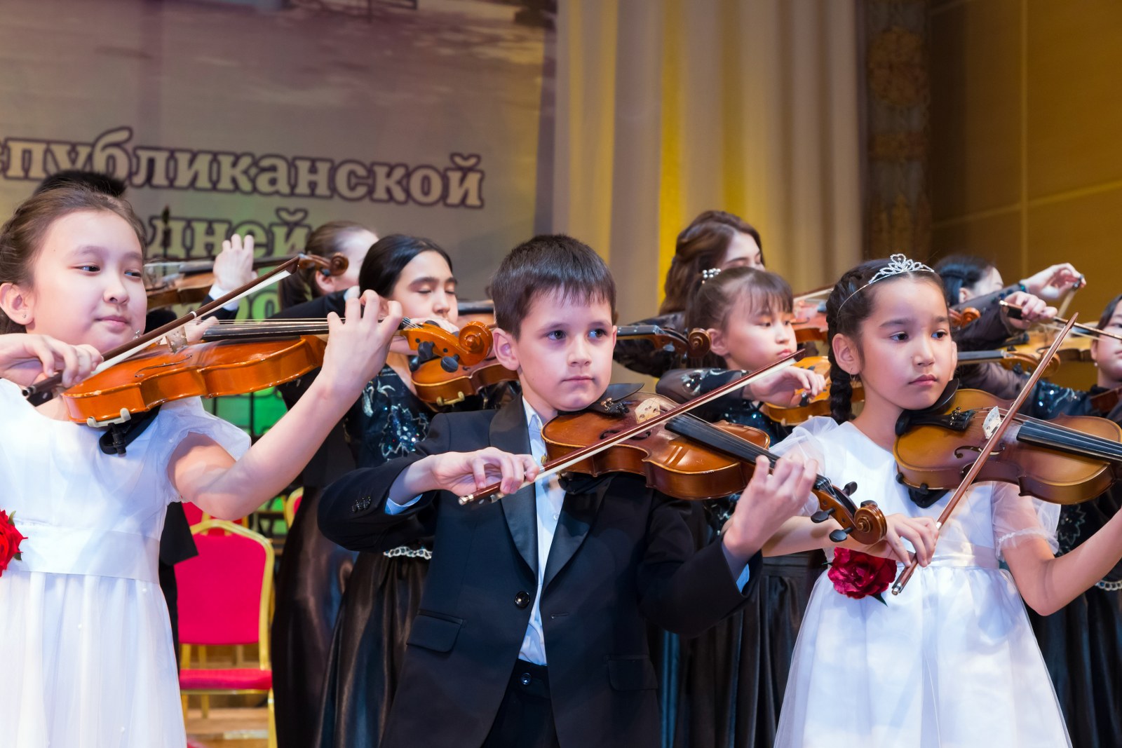 Таланттар тоғысқан қарашаңырақ