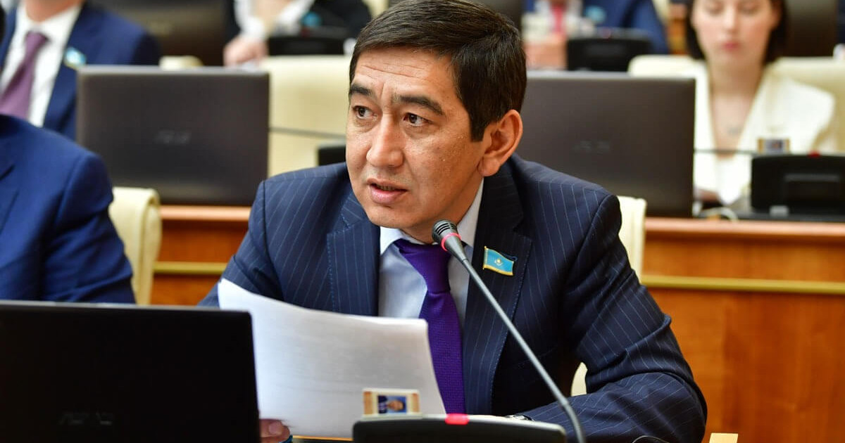 Айтысқа бөлінетін қаржы одаққа толық жетпейді – Ринат Зайытов