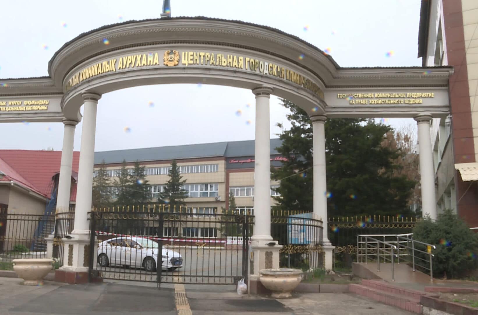 Алматы дәрігерлері жүкті әйелге ота жасап, құрсағындағы шарананы да аман алып қалды