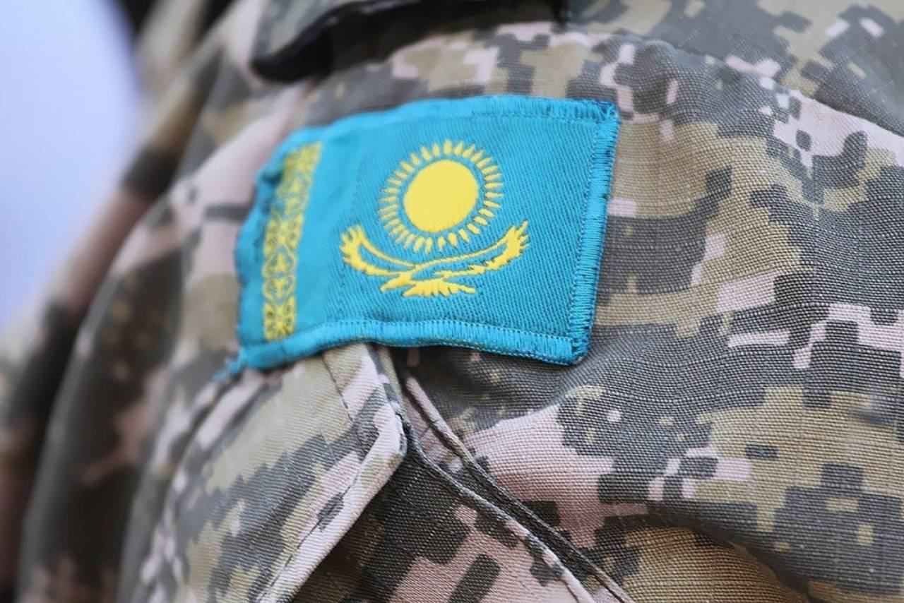 Үздік сарбаздар тегін оқиды