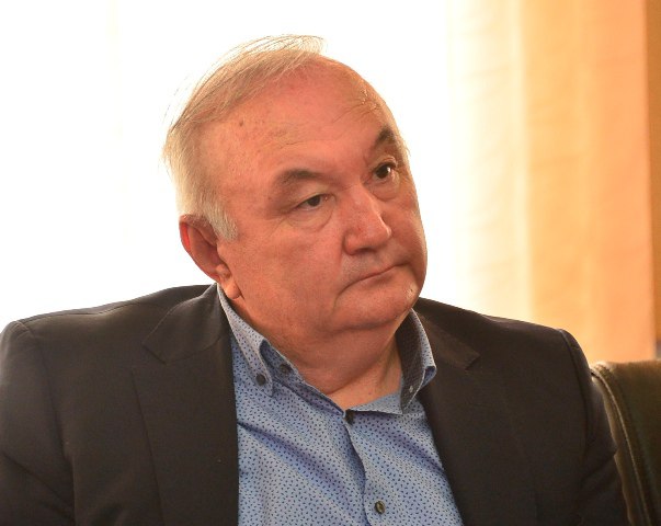 «Әкем тіріліп келгендей қуандым». Есенғали Раушановтың естелігінен