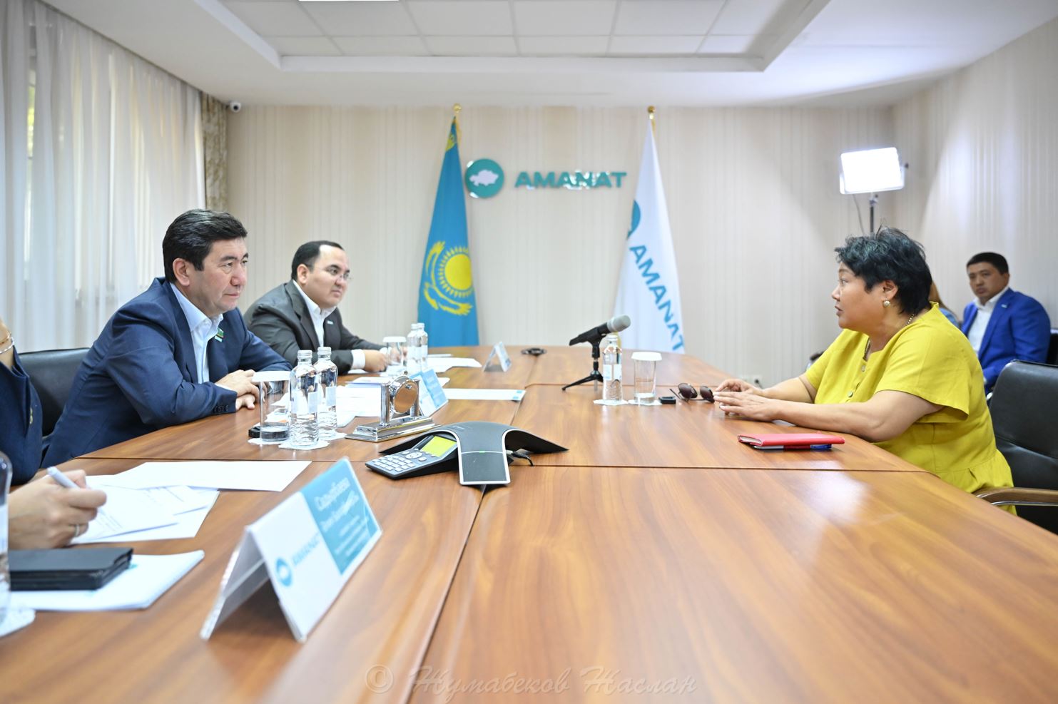 Қоғамдық қабылдау: Мәселелер қараусыз қалмайды