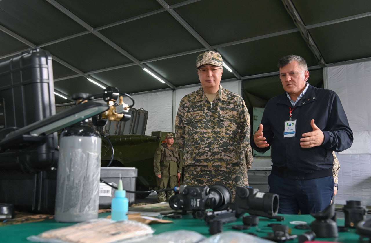 Президент қорғаныс өнеркәсібінің әлеуетімен танысты