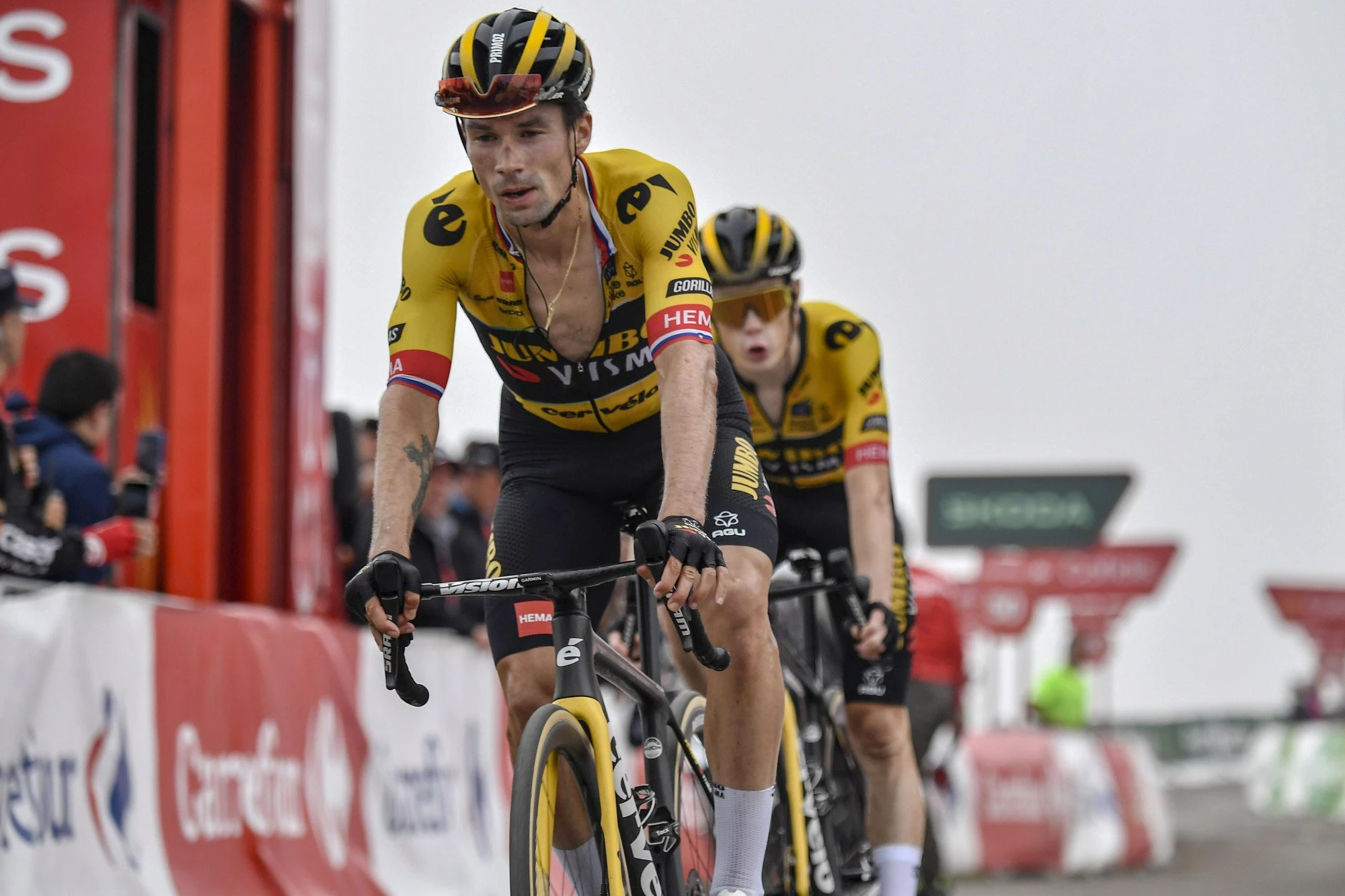 Олимпиада чемпионының жеңісі