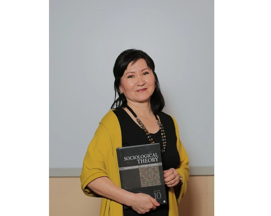 Танымал ғалым, ұлағатты ұстаз еді