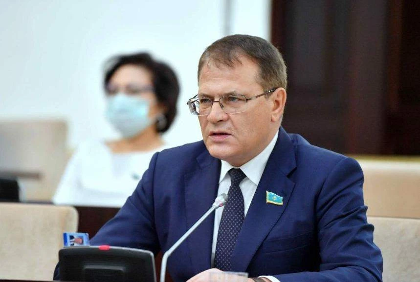 Комитеттің көшпелі отырысы