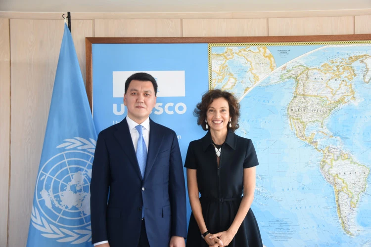 ЮНЕСКО-ның Бас директорымен кездесті