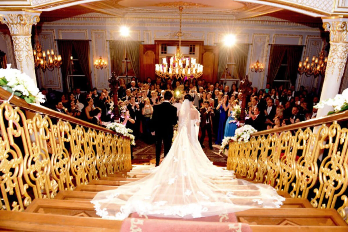 Той десе, несие рәсімделеді