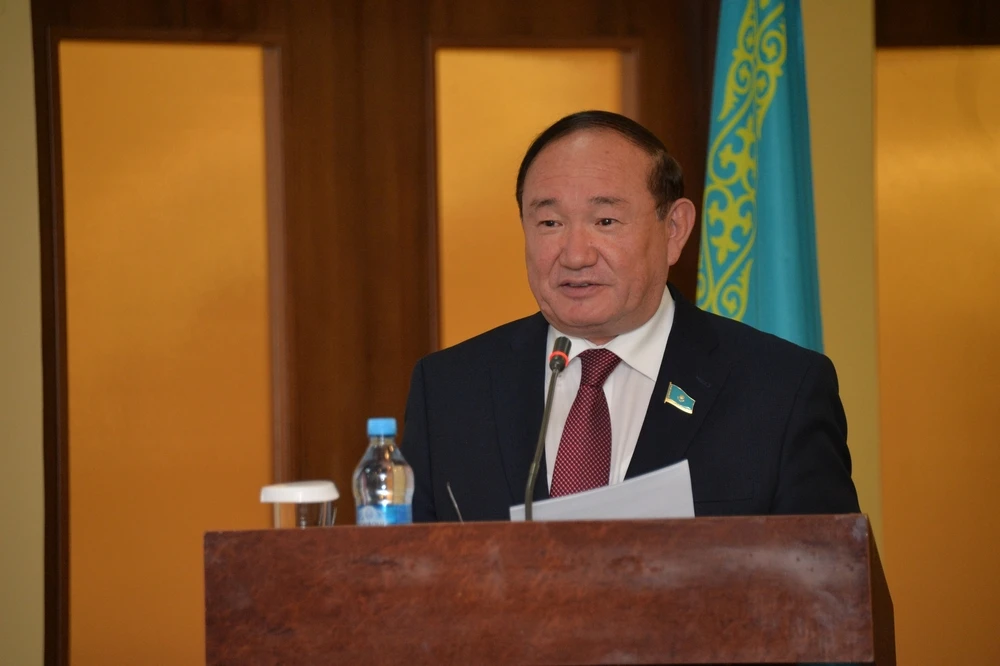 Әли Бектаев: Президент ел көкейіндегі сауалдарға жауап берді