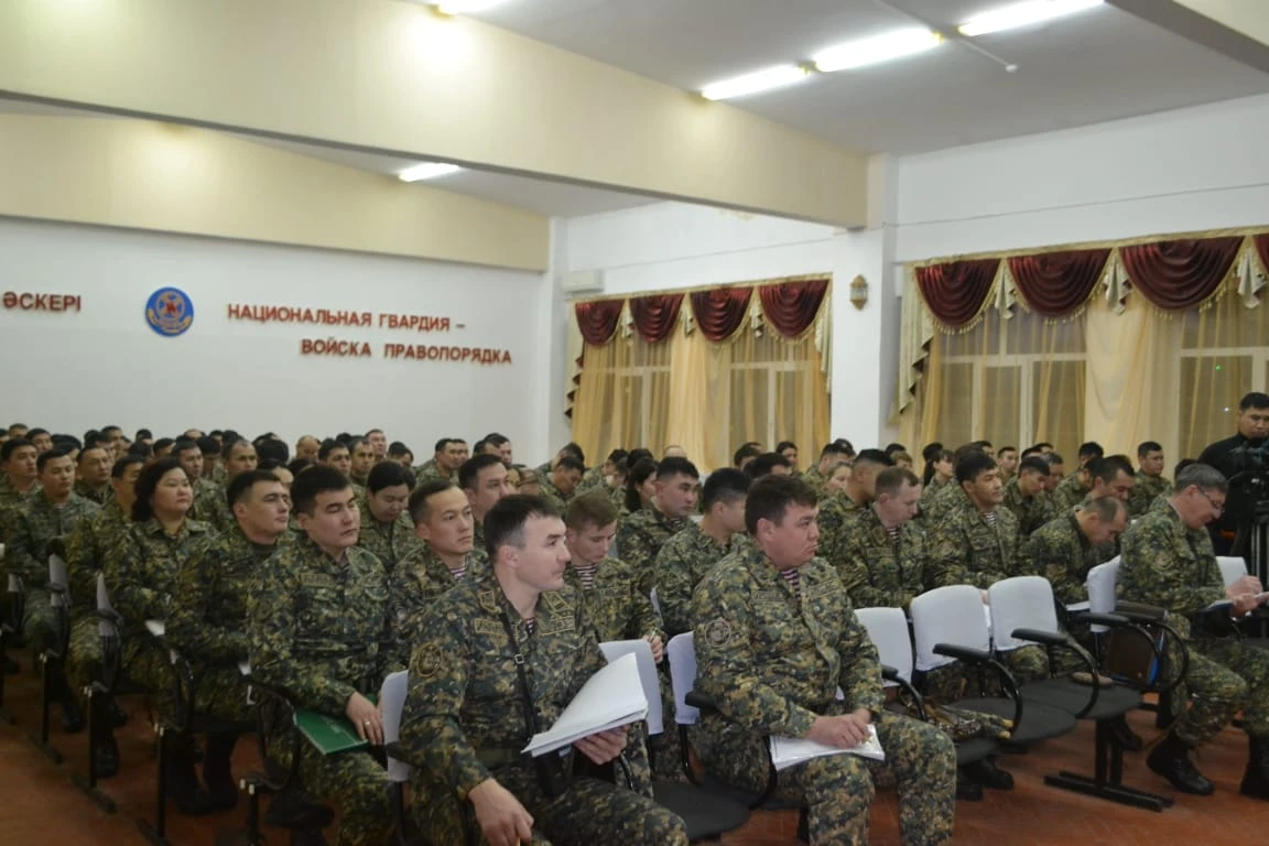 Ұландар оқуға кірісті