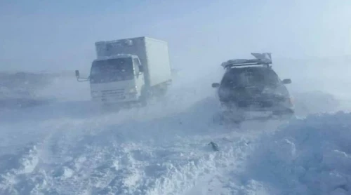 Қалың қар, көктайғақтан республикалық маңызы бар жолдар жабылды