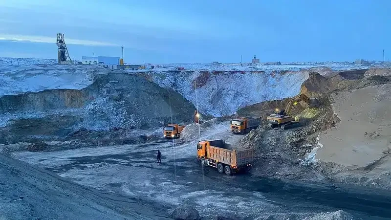 Майқайың кенішінде автобустың дөңгелегі табылды