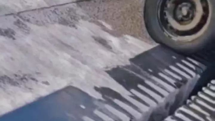 аа