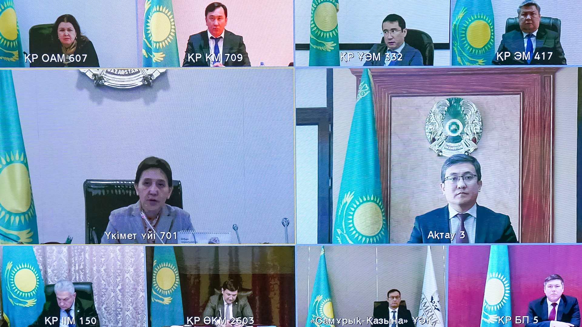 Еңбек нарығын дамытуға жүйелі көзқарас