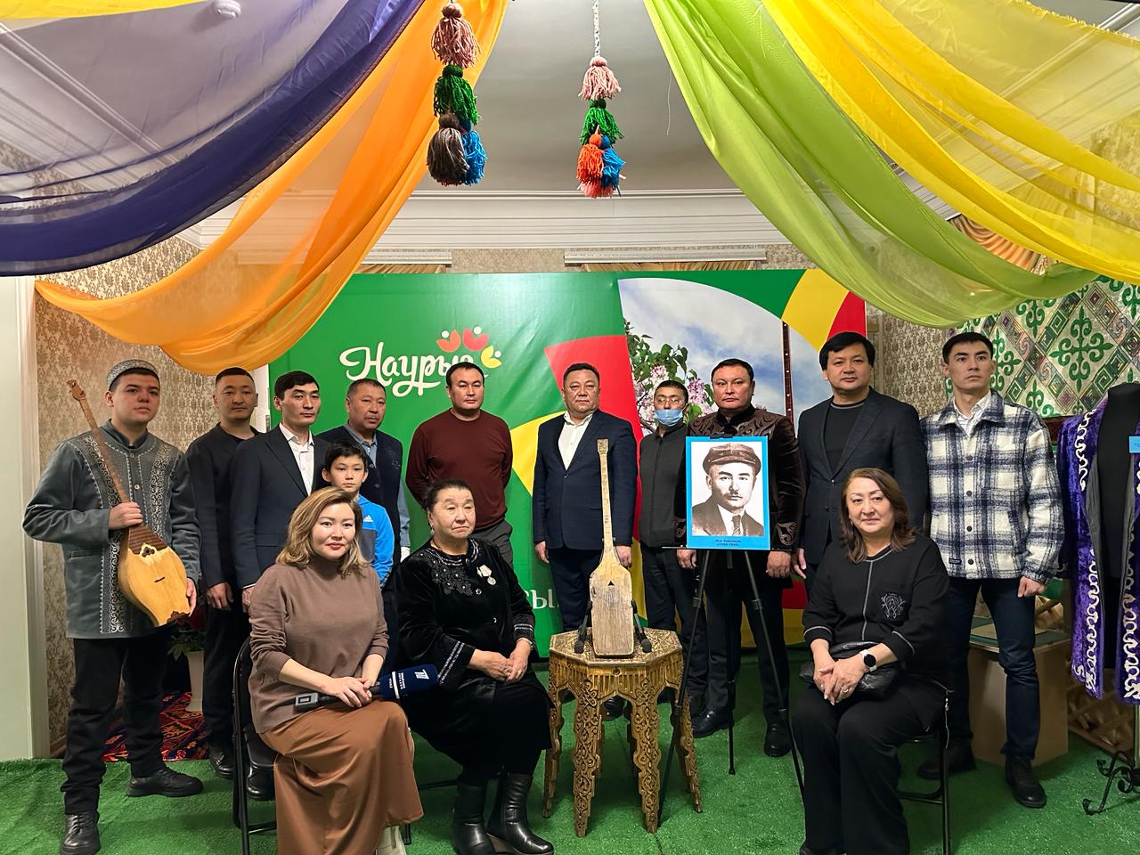 Иса ақыннан қалған домбыра