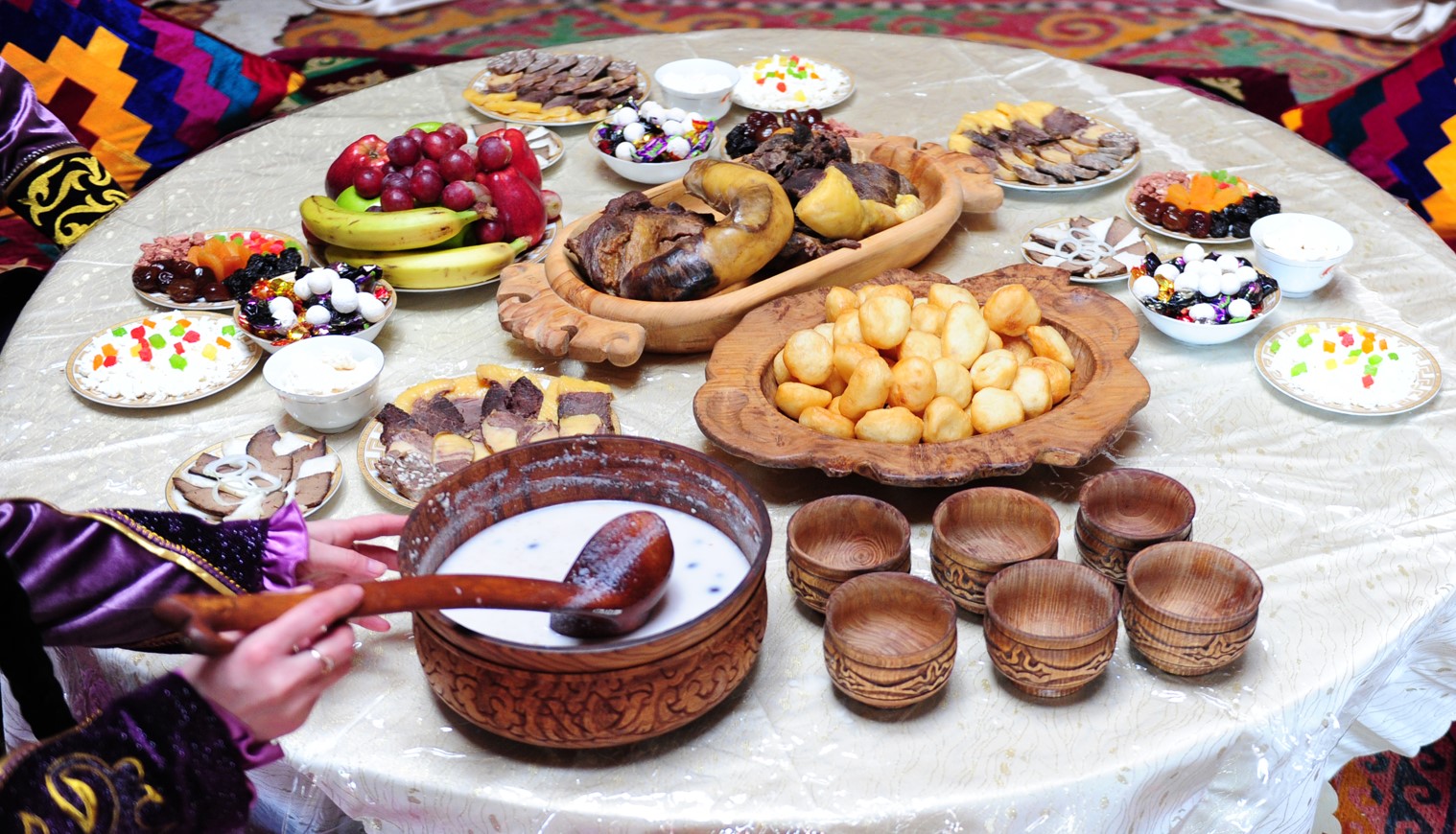 Жаңа жыл дәміне қанша қаржы жұмсалады?