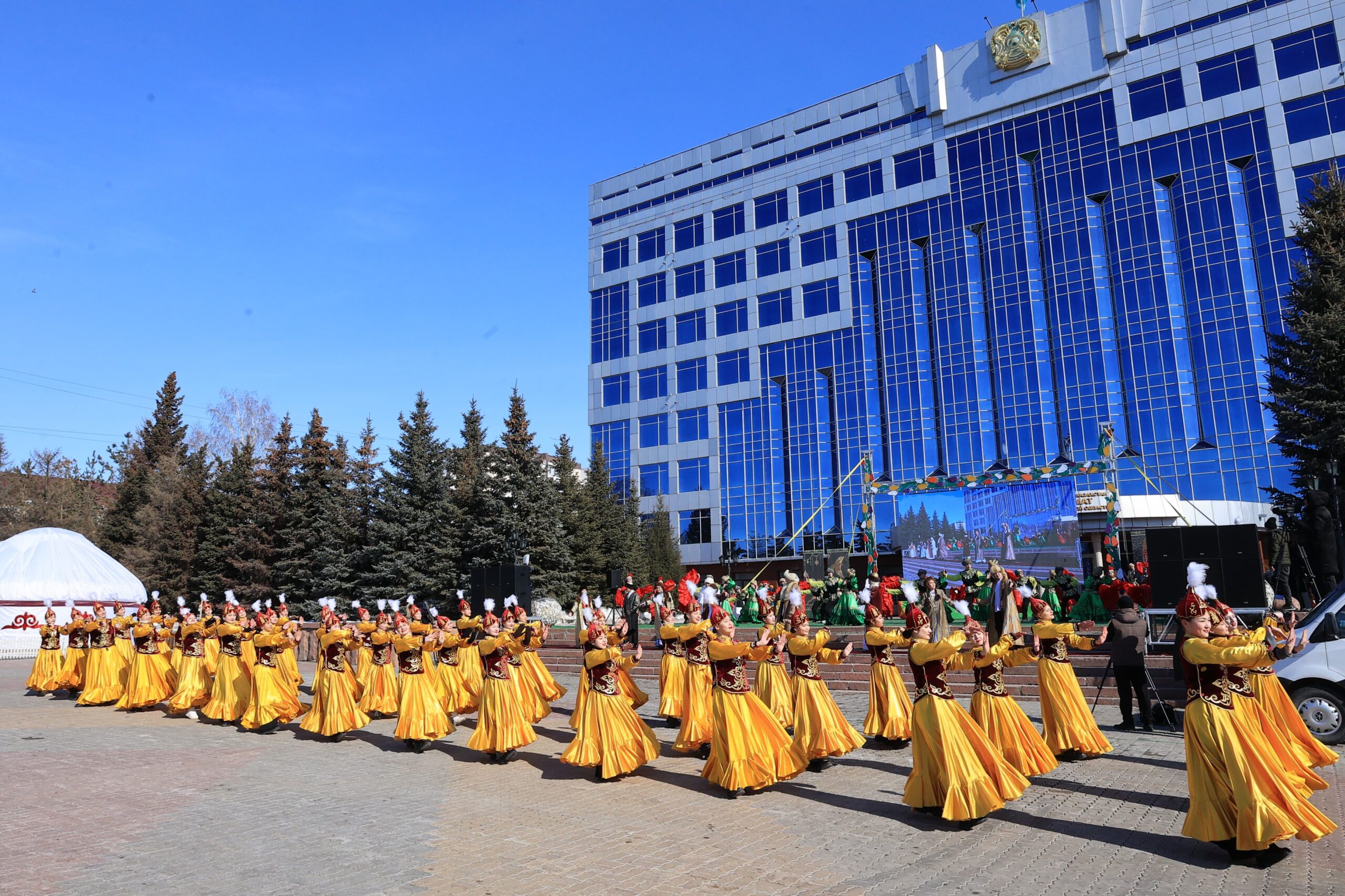 Нақышы ерек жаңа жыл