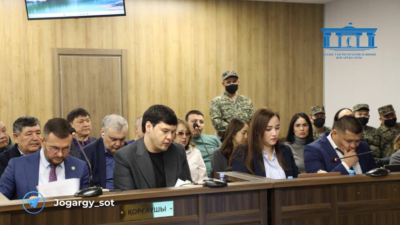Нүкенованың анасы сот залынан шығып кетті: Прокурор марқұмның дене жарақаттарын атады