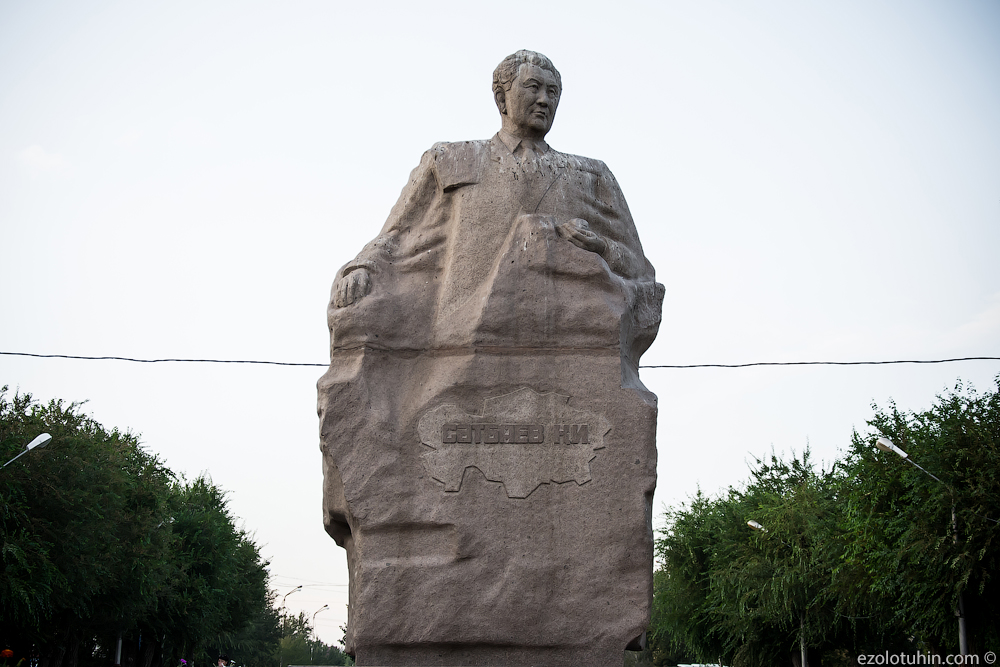 Жезқазғандағы ескерткіш ескерусіз қалды