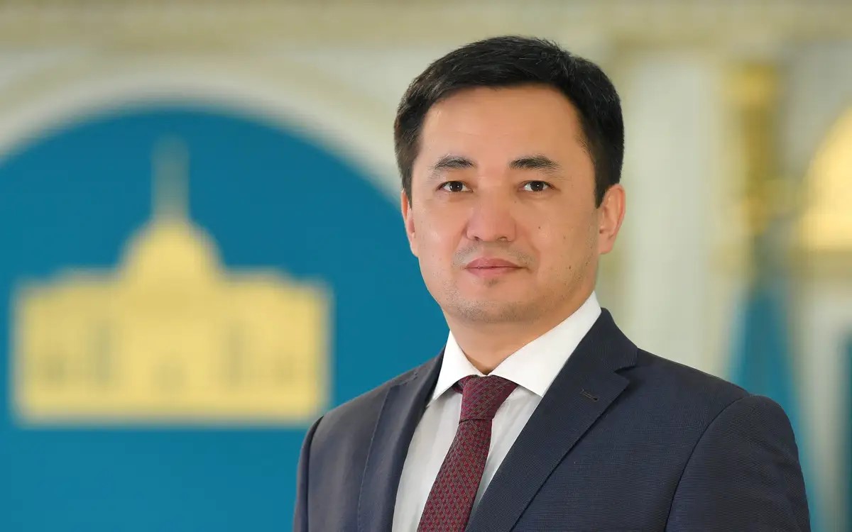 Айбек Дәдебай: Президенттің нақты жоспары – Қазақстанды озық елге айналдыру