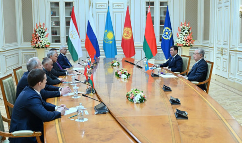 Президент ҰҚШҰ-ға мүше елдер парламенті палаталарының спикерлерімен кездесті