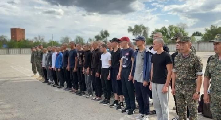 Ақтөбелік әскери бөлім жаңа сарбаздармен толықты