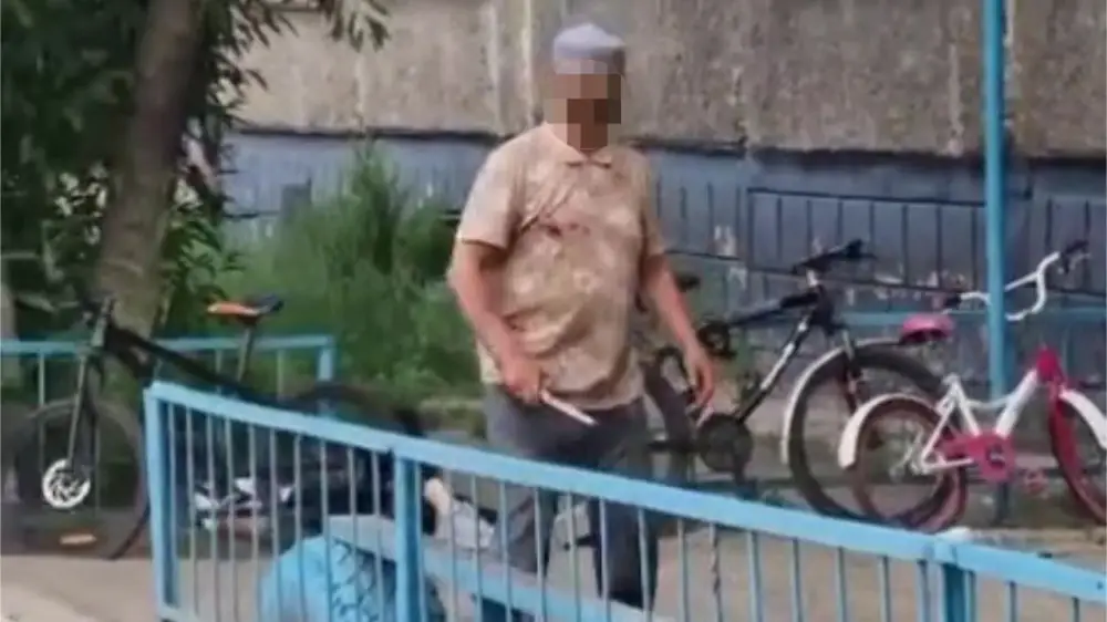 «Тамағына пышақ сұққан»: Павлодарда кісі өлтірген адам ұсталды