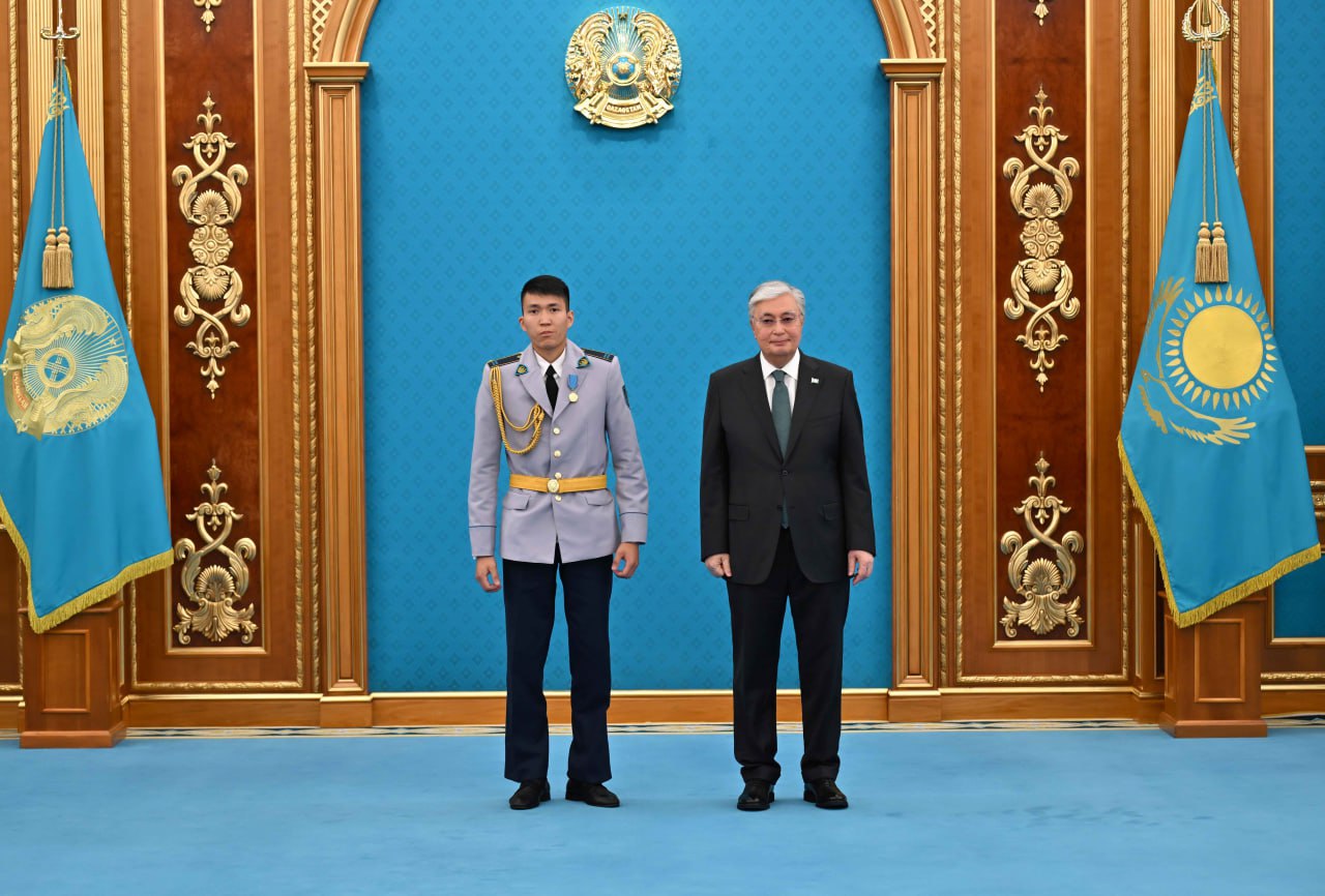 Президент су тасқынымен күреске белсене атсалысқан азаматтарды марапаттады