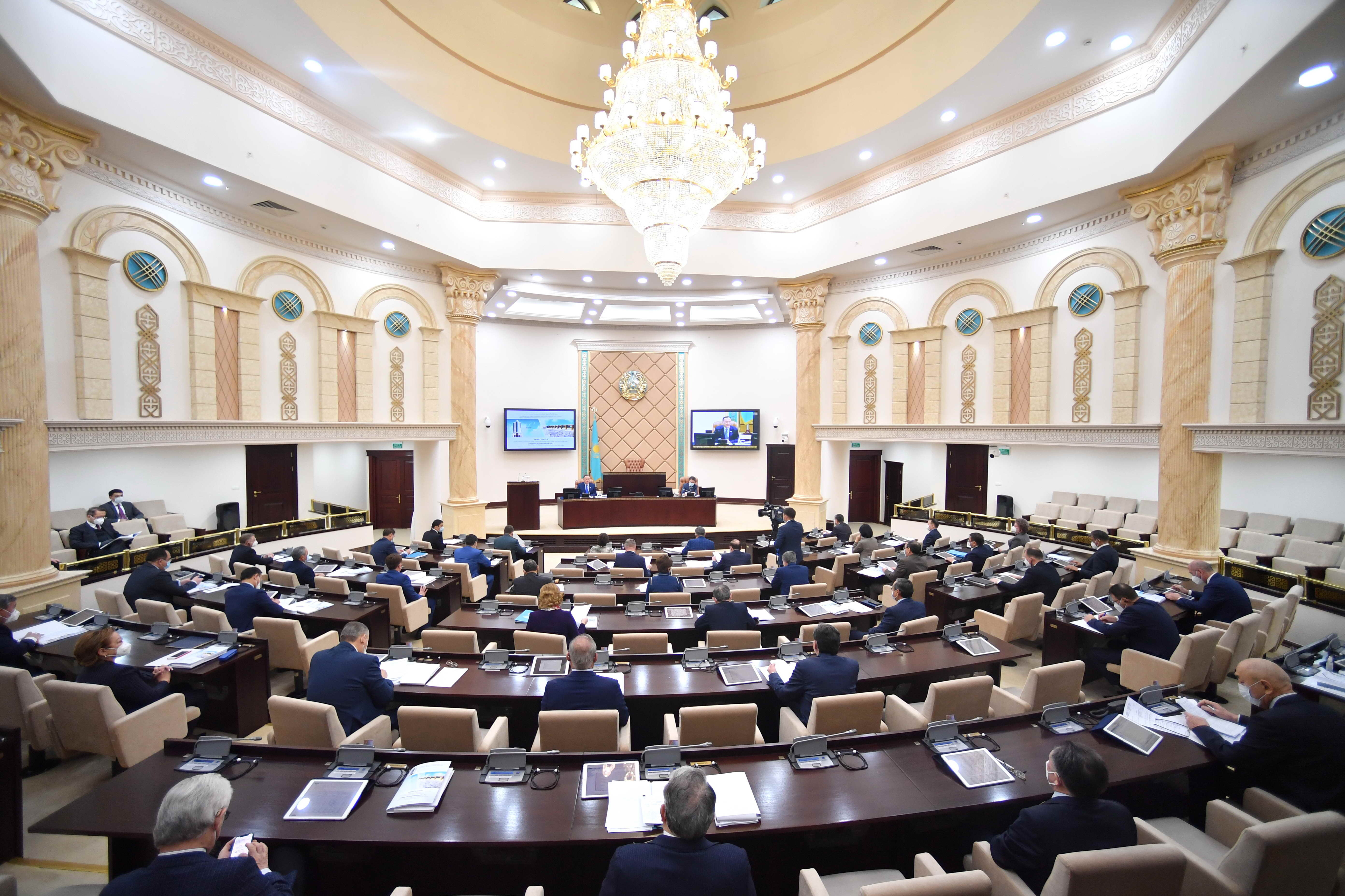 Сенаторлар ғылым және мемлекеттік сатып алу туралы заңдарды мақұлдады