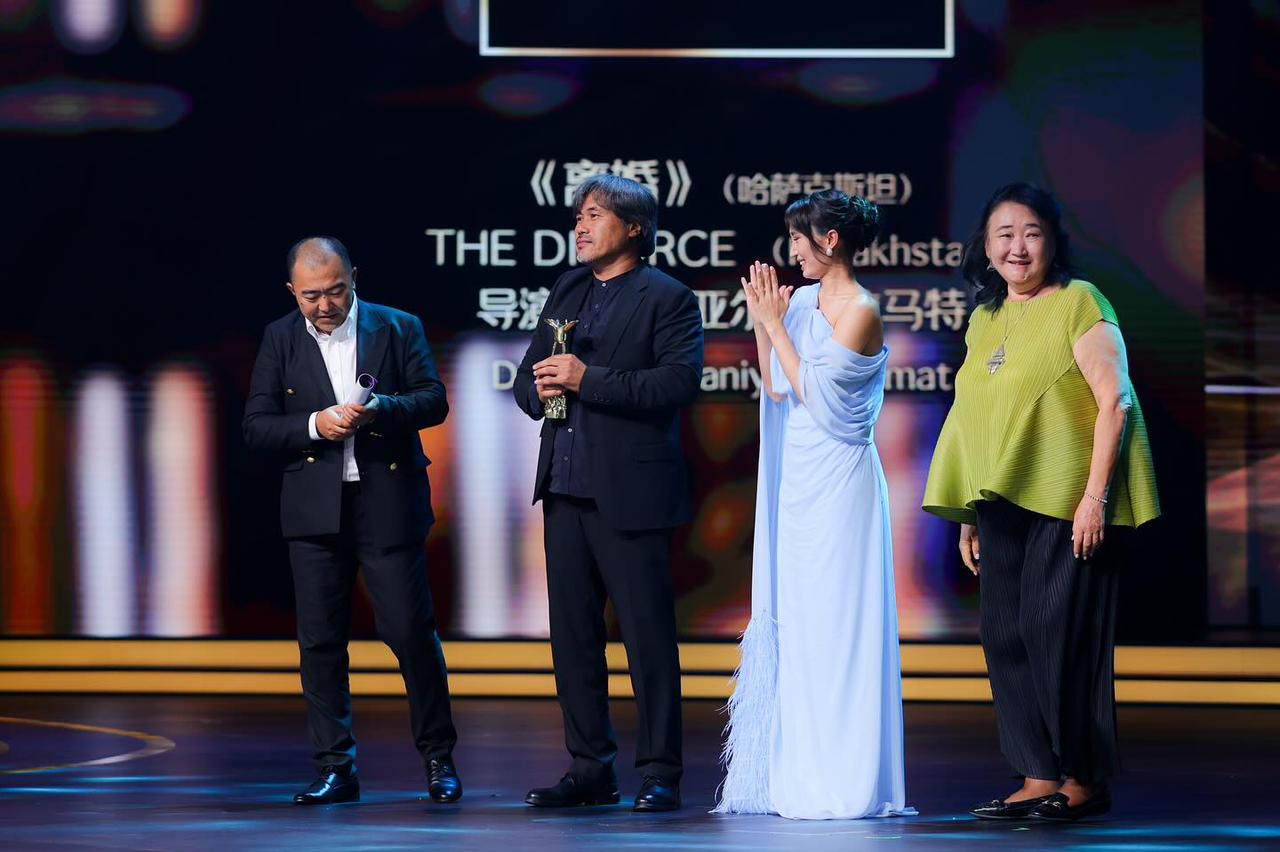 Шанхайда жанған шоқжұлдыз