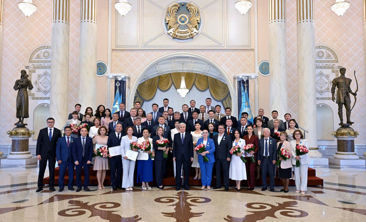 Президент БАҚ өкілдерін мемлекеттік наградалармен марапаттады