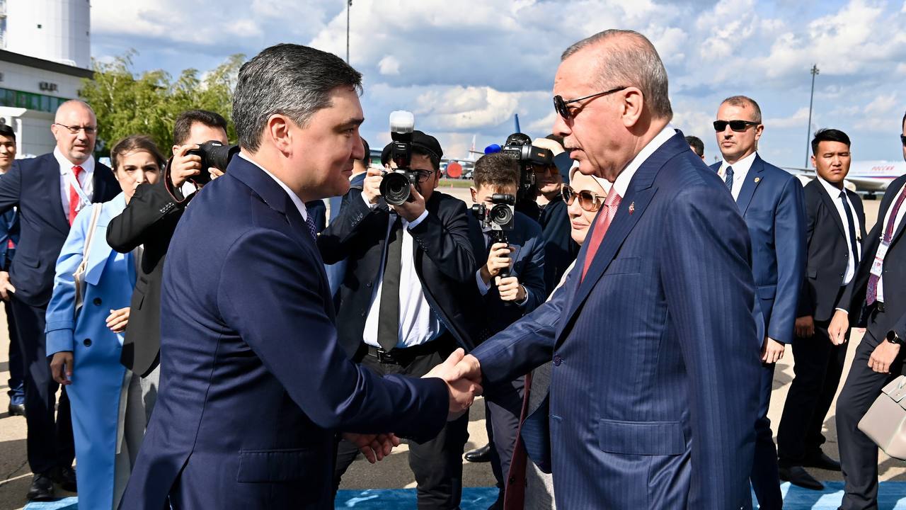 аа