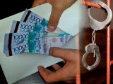 Павлодарда 1,3 млн теңге көлемінде пара алған ТЖМ қызметкері сотталды